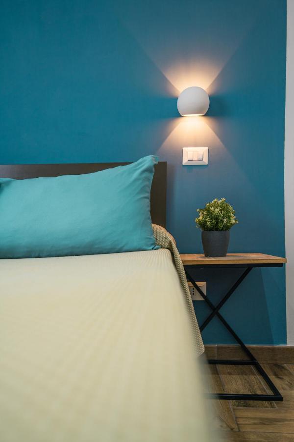Hub Ferroviario - 12 Posti Letto Per Il Tuo Gruppo A Napoli Con Wifi E Netflix住宿加早餐旅馆 外观 照片