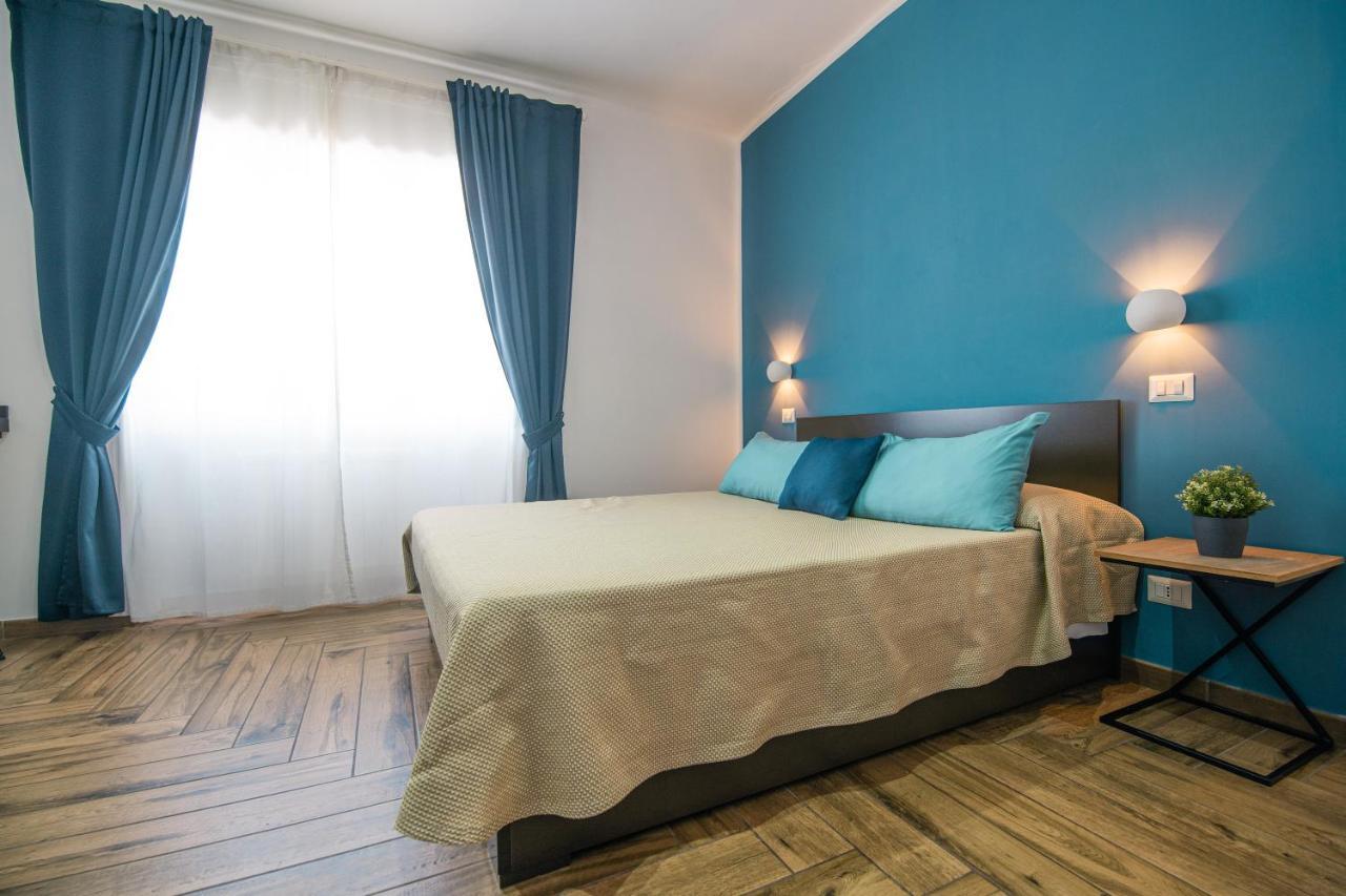 Hub Ferroviario - 12 Posti Letto Per Il Tuo Gruppo A Napoli Con Wifi E Netflix住宿加早餐旅馆 外观 照片