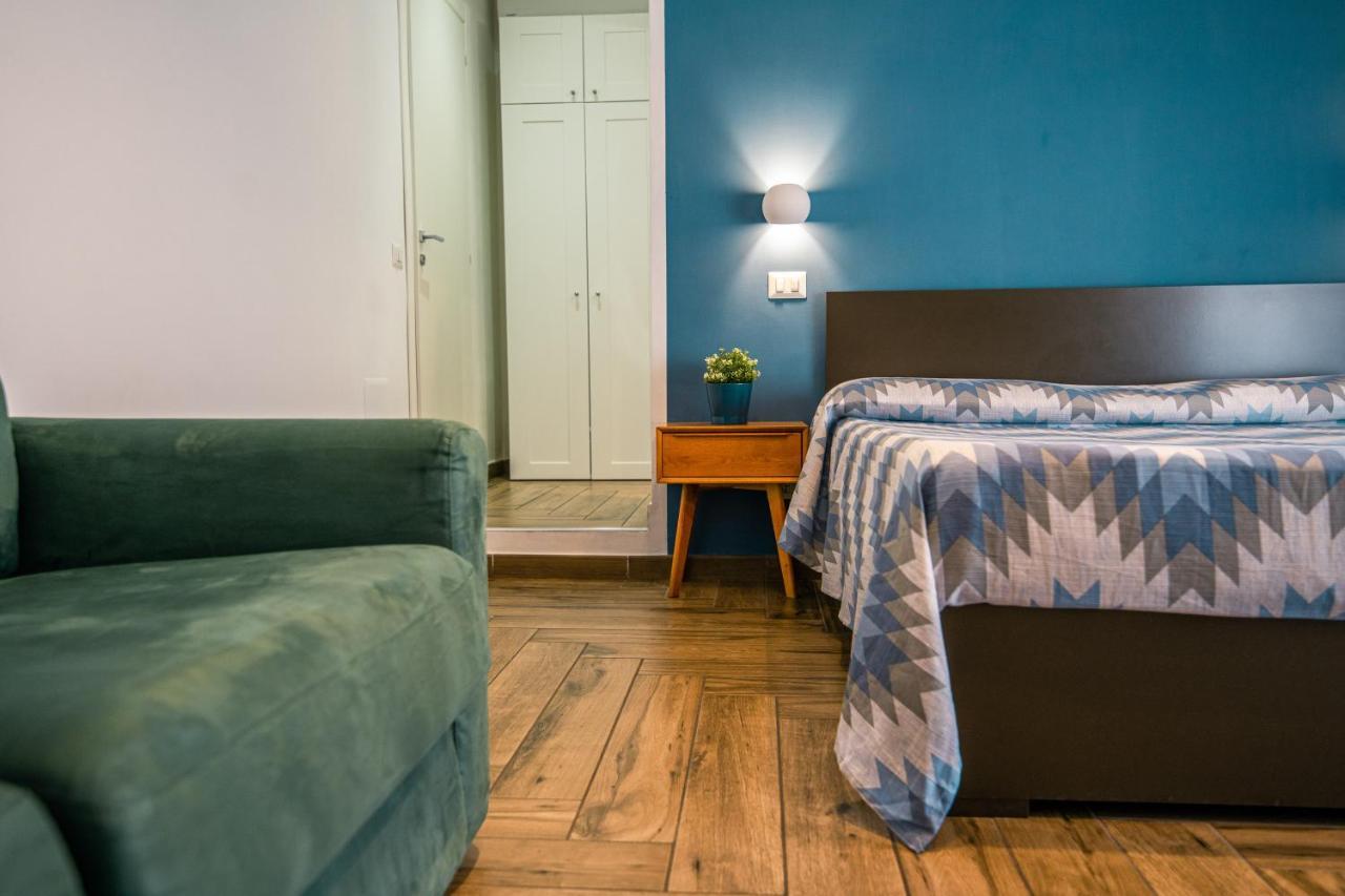 Hub Ferroviario - 12 Posti Letto Per Il Tuo Gruppo A Napoli Con Wifi E Netflix住宿加早餐旅馆 外观 照片